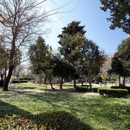 Apartman Roza Omis Luaran gambar